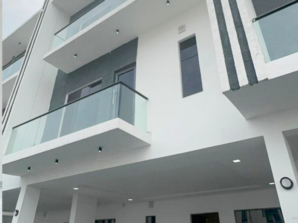 4 BEDROOM TERRACE WITH DOMESTIC QUARTERS